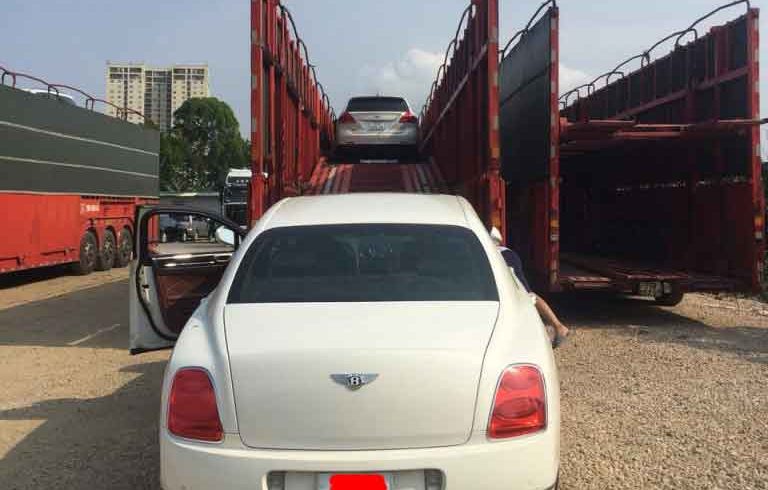 Giá vận chuyển ô tô bằng xe lồng chuyên dụng cho người tiêu dùng hiểu biết.